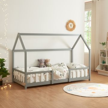 Cama para niños Sisimiut forma de casa pino 90x200 cm gris claro y blanco mate [en.casa]